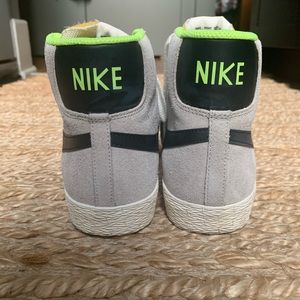 Nike Blazer mid 77 High Tops (limited edition)